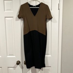 Two toned shift dress